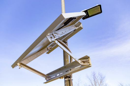 Side of Pole Mount, Easy Mount - Heavy-duty 27.5″ aluminum mount for 2″ – 10″ poles